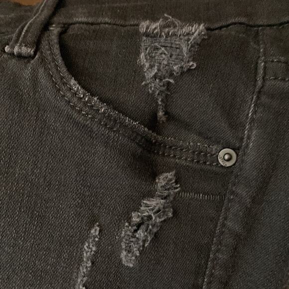 MOTHER Looker Ankle Fray in Guilty as Sin Black Distressed Jeans Size 24x25 - Picture 7 of 12